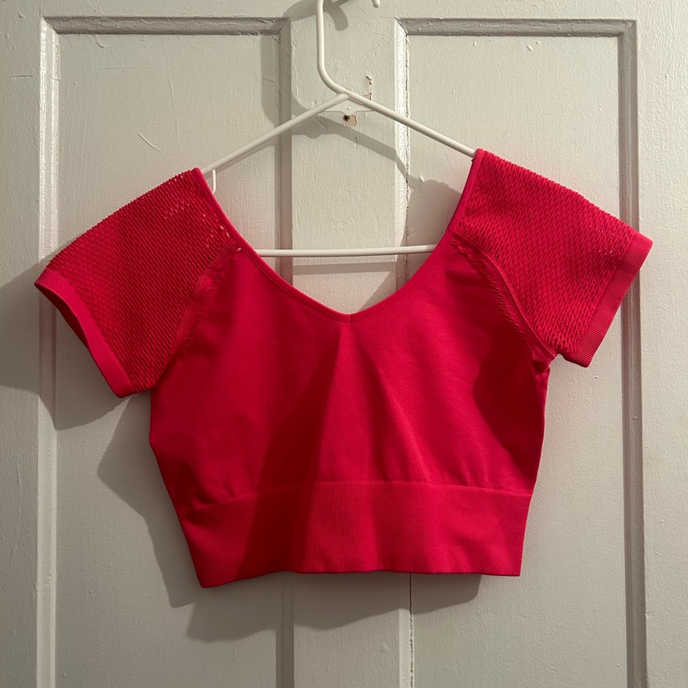 Offline Aerie Pink Cropped Workout Shirt
